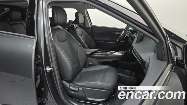 Kia EV6 2022 — photo 16