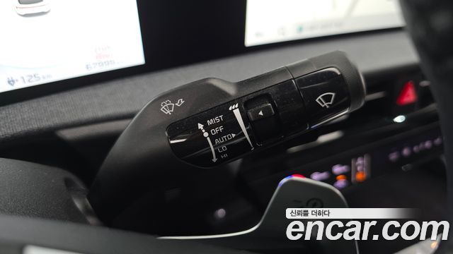 Kia EV6 2022 — photo 28