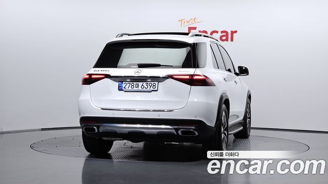 Mercedes-Benz GLE-Class 2023 — photo 4