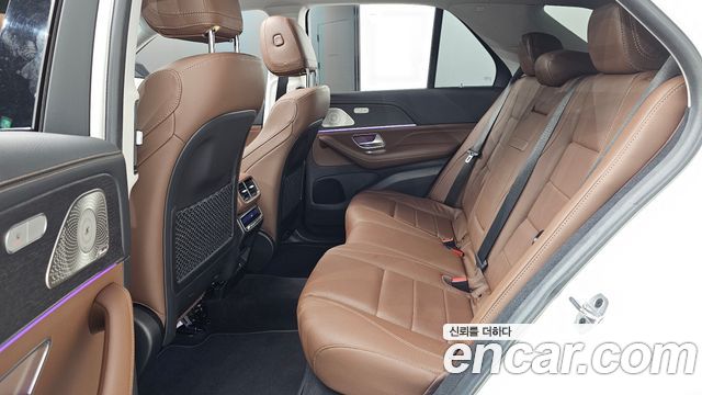 Mercedes-Benz GLE-Class 2023 — photo 18