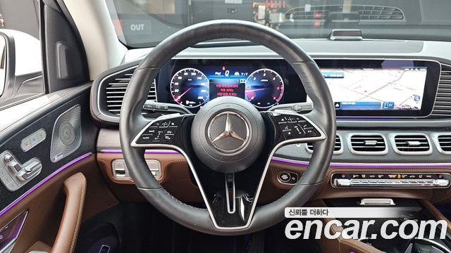 Mercedes-Benz GLE-Class 2023 — photo 19