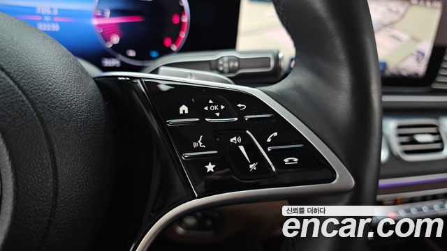 Mercedes-Benz GLE-Class 2023 — photo 32