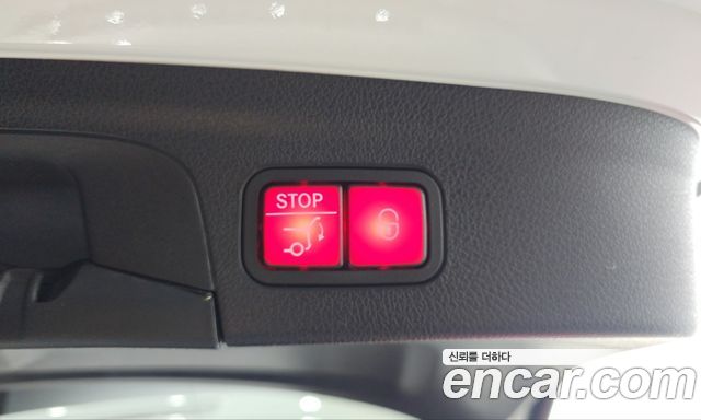 Mercedes-Benz GLE-Class 2023 — photo 38