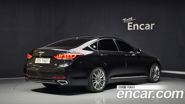 Genesis G80 2018 — photo 2