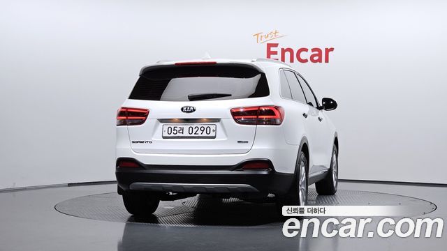 Kia Sorento 2016 — photo 4