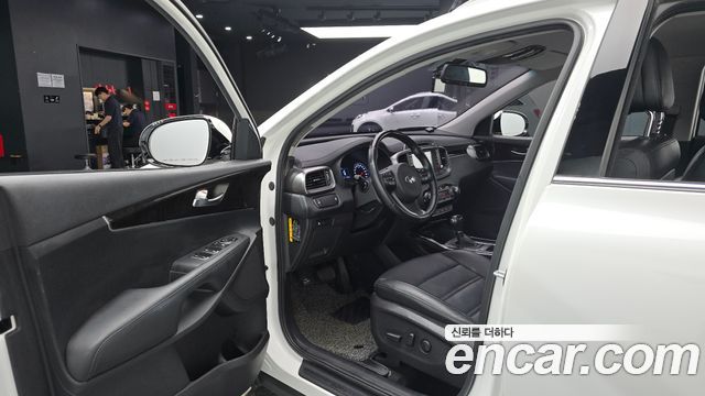 Kia Sorento 2016 — photo 13