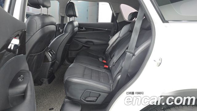 Kia Sorento 2016 — photo 18