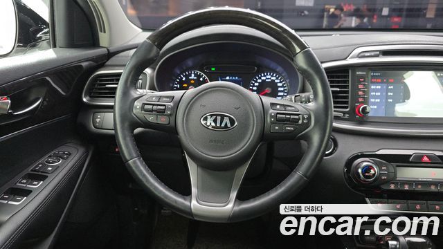Kia Sorento 2016 — photo 19