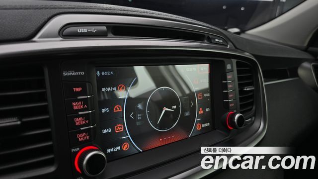 Kia Sorento 2016 — photo 21