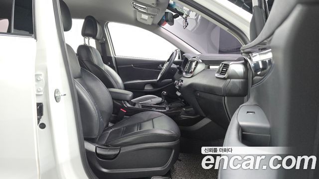 Kia Sorento 2016 — photo 16