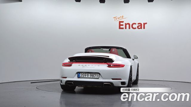 Porsche 911 2018 — photo 4