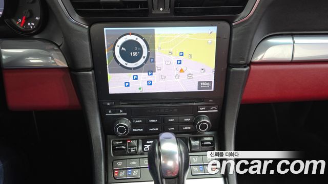 Porsche 911 2018 — photo 18
