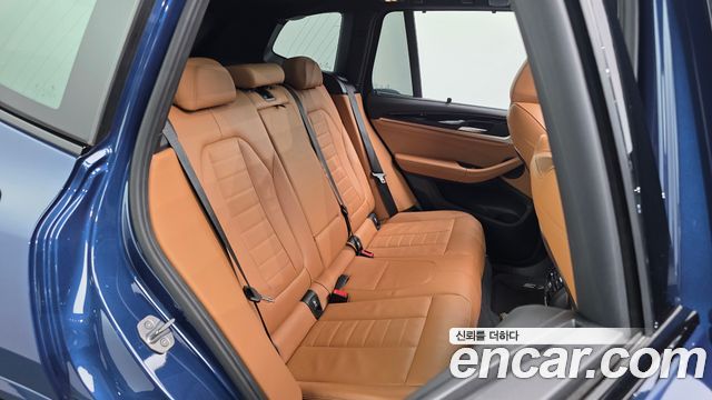 BMW X3 2019 — photo 17