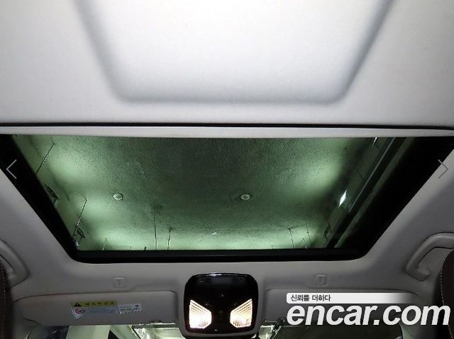 BMW 5-Series 2018 — photo 15
