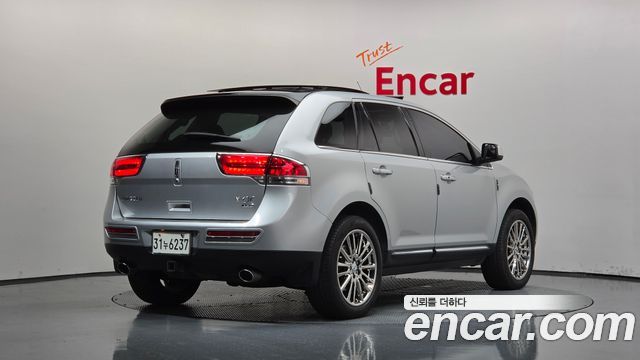 Lincoln MKX 2012 — photo 2