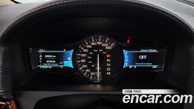 Lincoln MKX 2012 — photo 8