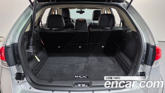 Lincoln MKX 2012 — photo 18