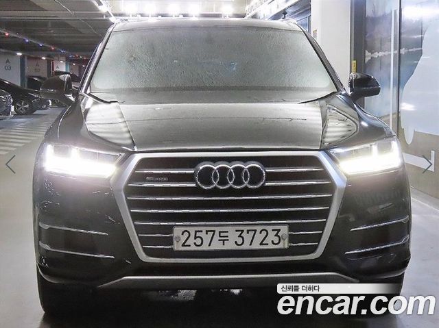 Audi Q7 2019 — photo 2