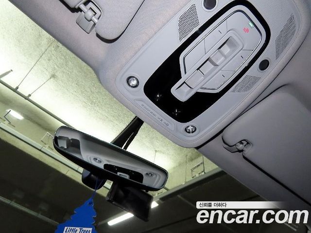 Audi Q7 2019 — photo 14