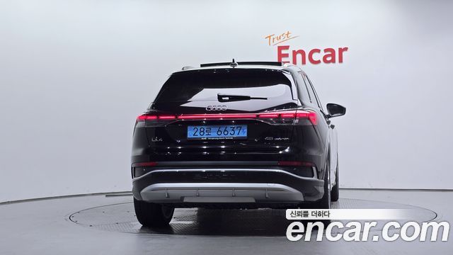Audi Q4 e-tron 2025 — photo 4