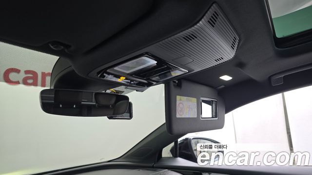 Audi Q4 e-tron 2025 — photo 31