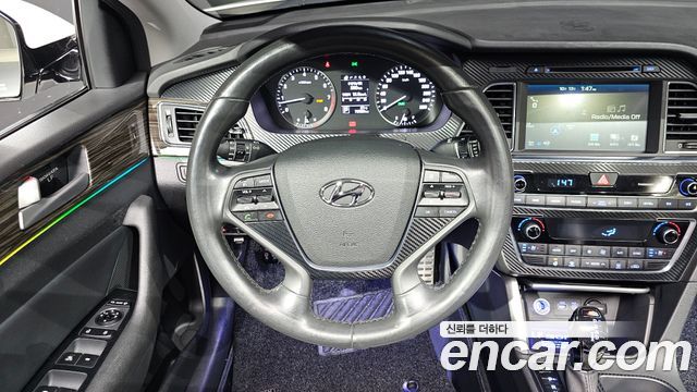 Hyundai Sonata 2015 — photo 13