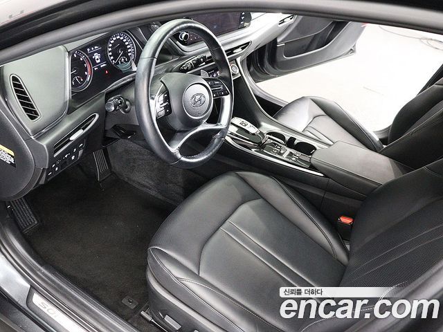 Hyundai Sonata 2021 — photo 17