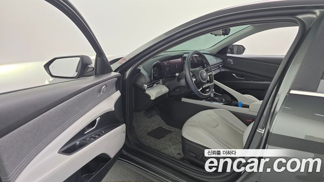 Hyundai AVANTE 2023 — photo 10