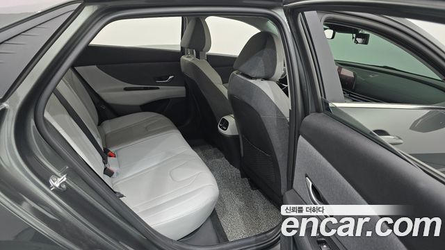 Hyundai AVANTE 2023 — photo 11