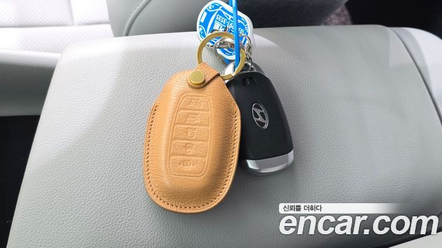 Hyundai AVANTE 2023 — photo 17