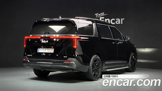 Kia Canival 2024 — photo 2