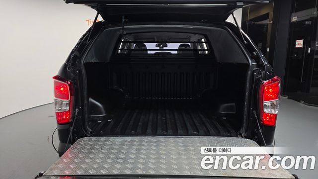 KG Mobility Rexton 2019 — photo 20