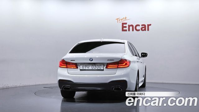 BMW 5-Series 2019 — photo 4