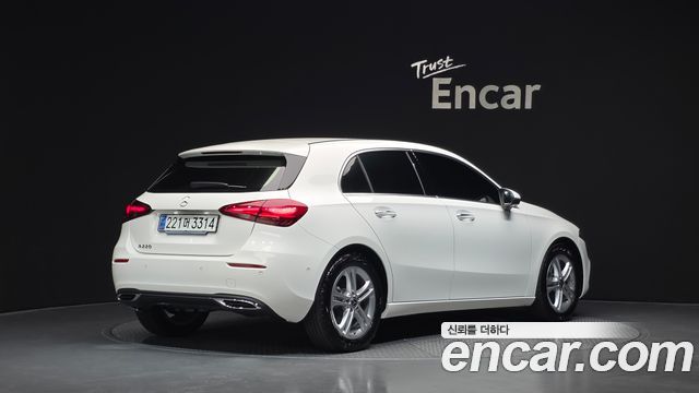 Mercedes-Benz A-Class 2024 — photo 2