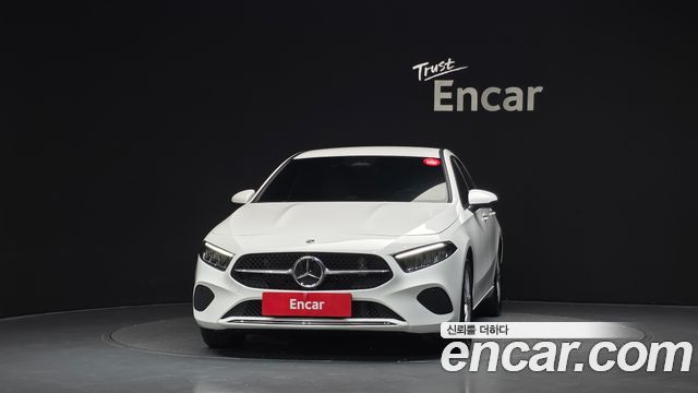 Mercedes-Benz A-Class 2024 — photo 3