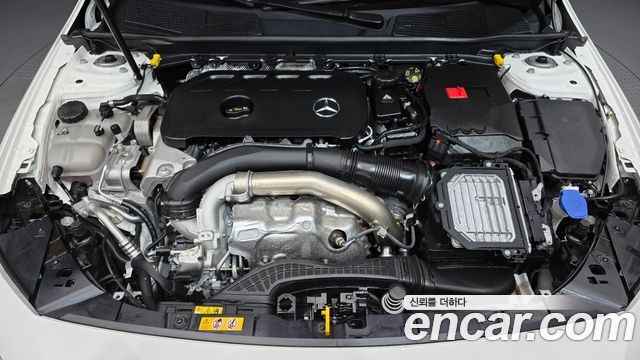 Mercedes-Benz A-Class 2024 — photo 6