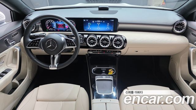 Mercedes-Benz A-Class 2024 — photo 10