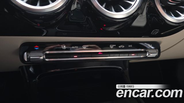 Mercedes-Benz A-Class 2024 — photo 26