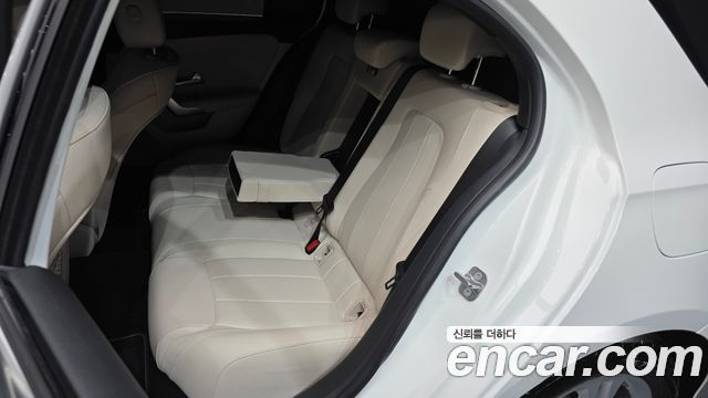Mercedes-Benz A-Class 2024 — photo 16