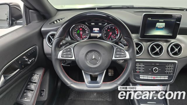Mercedes-Benz CLA-Class 2018 — photo 12