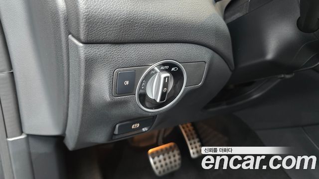 Mercedes-Benz CLA-Class 2018 — photo 17