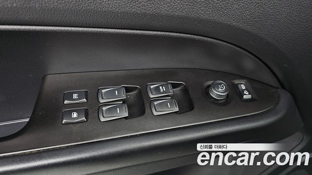 KG Mobility Rexton 2018 — photo 22