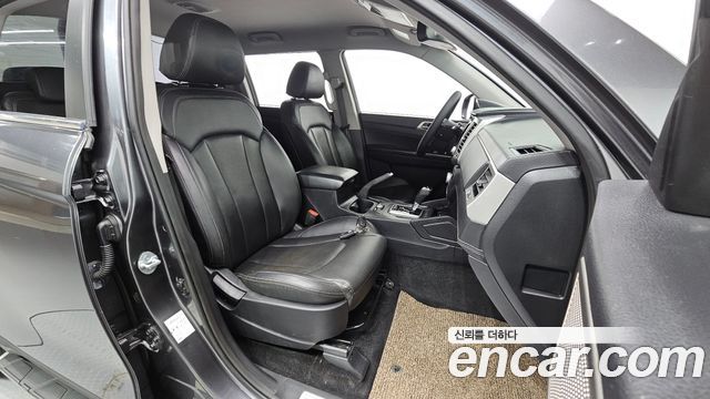 KG Mobility Rexton 2018 — photo 16