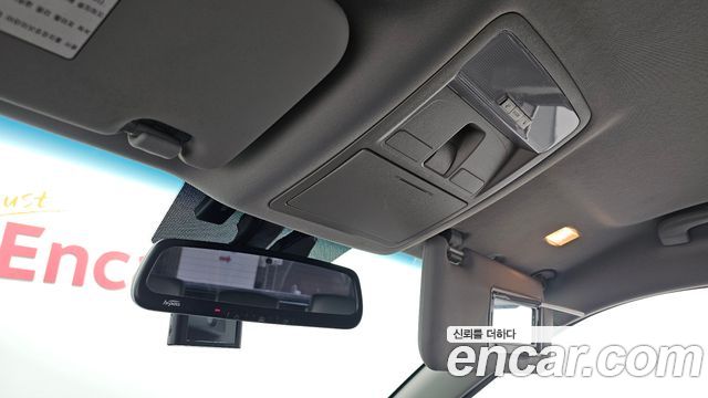 KG Mobility Rexton 2018 — photo 28