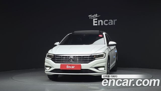 Volkswagen Jetta 2021 — photo 3