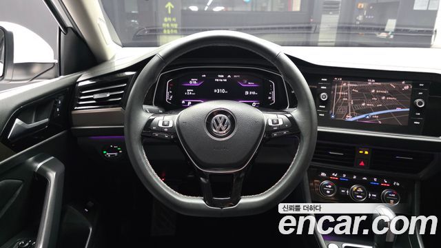 Volkswagen Jetta 2021 — photo 19