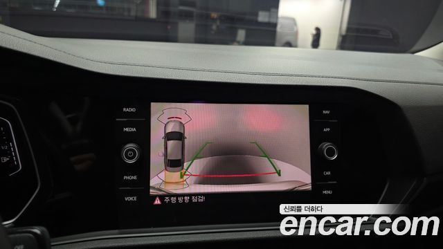 Volkswagen Jetta 2021 — photo 22