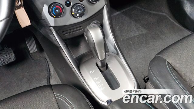 Chevrolet Korea Trax 2016 — photo 12