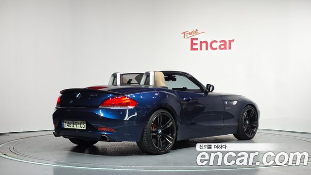 BMW Z4 2010 — photo 2