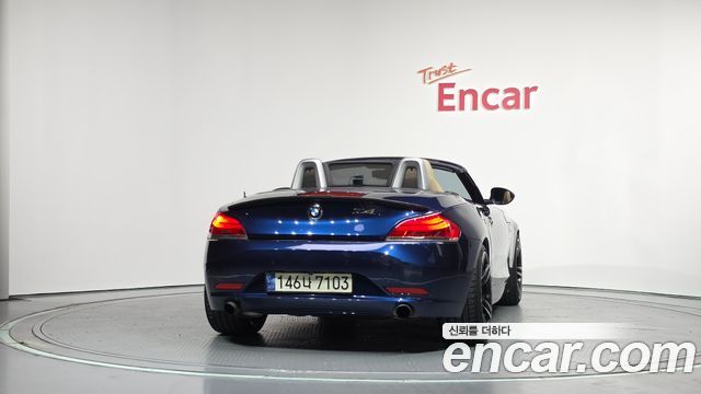 BMW Z4 2010 — photo 4